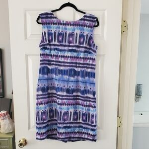 Fully Lined Colorful Spring/Summer Dress by Tahari. Perfect for Work or Play!